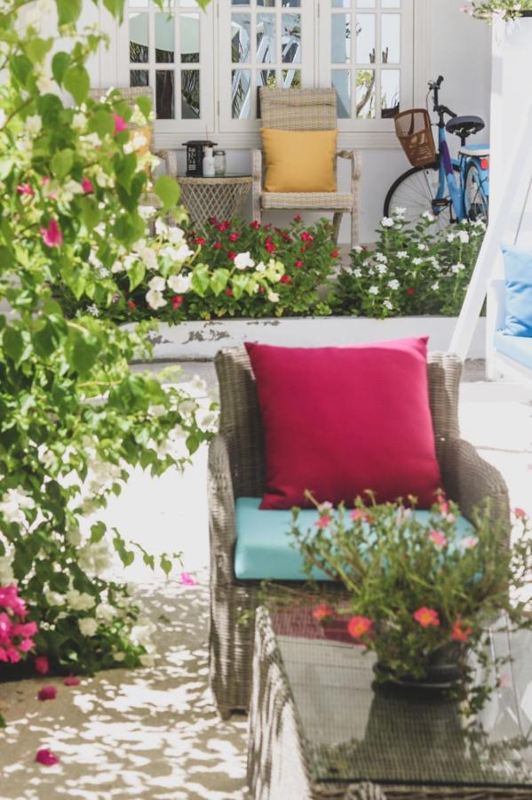 Fiyala Homestay Addu Atol Buitenkant foto