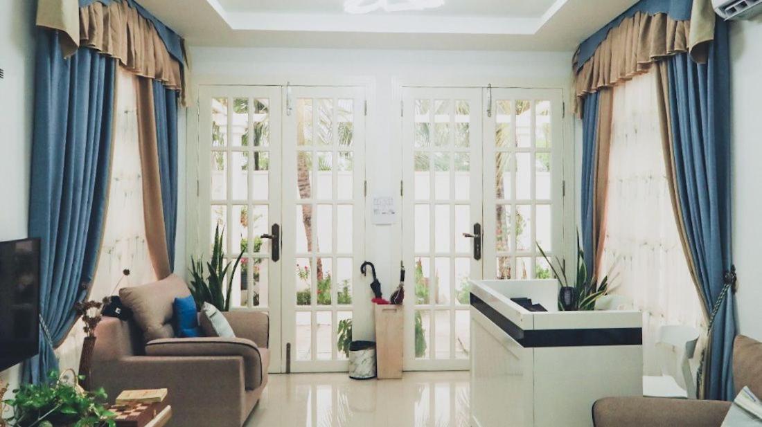 Fiyala Homestay Addu Atol Buitenkant foto