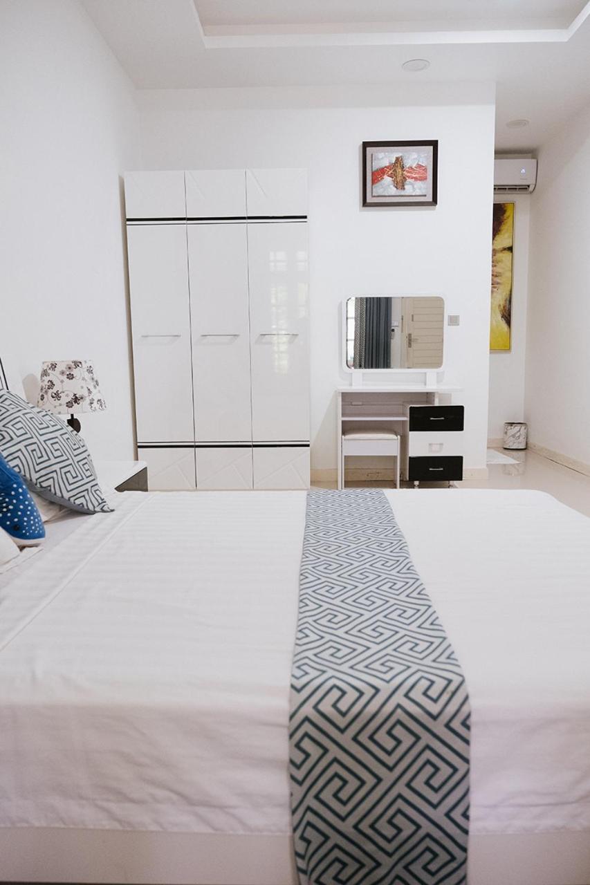 Fiyala Homestay Addu Atol Buitenkant foto