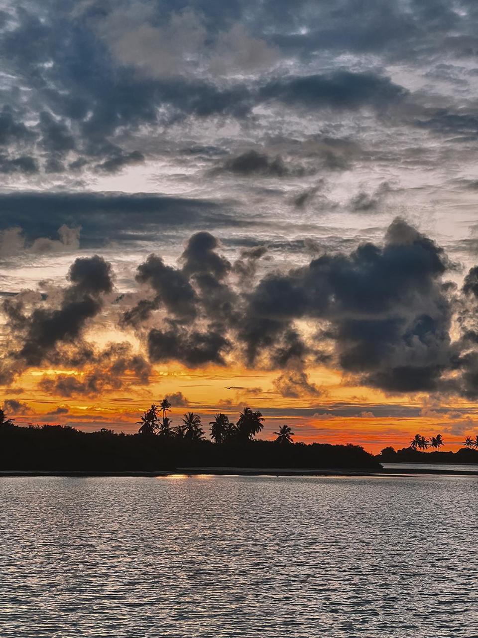 Fiyala Homestay Addu Atol Buitenkant foto